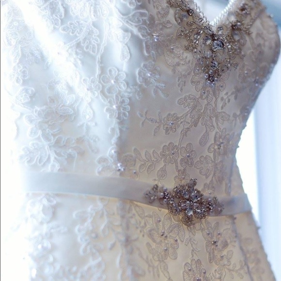 David Tutera Laney Wedding Dress - Picture 5 of 7